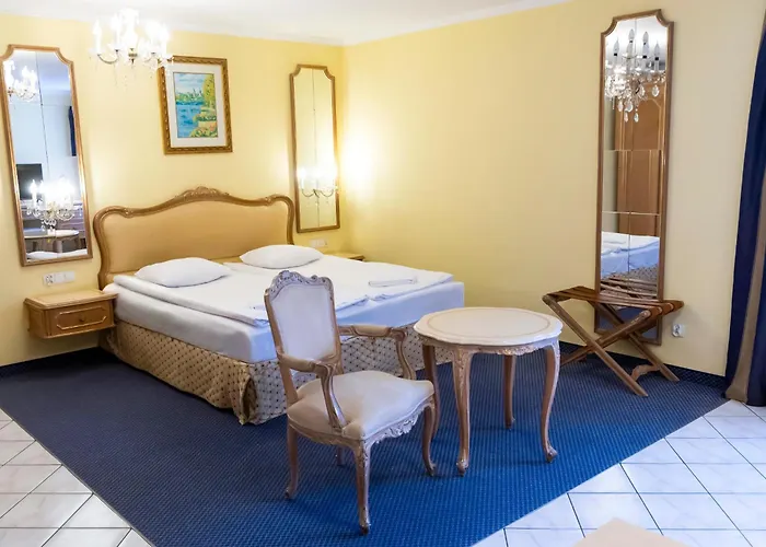 Hit & Aparthotel Warschau