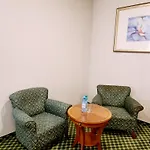 Hit & شقة فندقية 4*