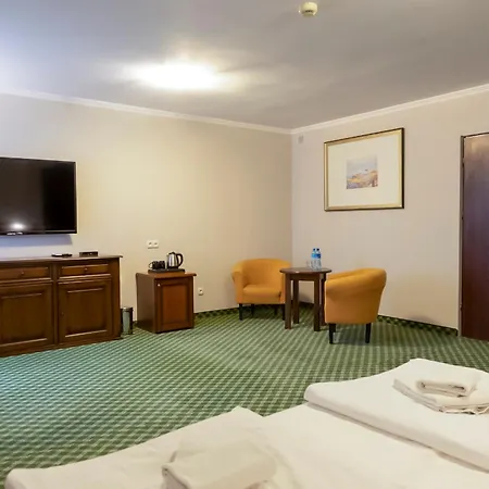 Hit & Apartahotel Varsovia