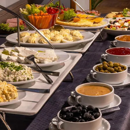 Hit & Apartahotel 4*