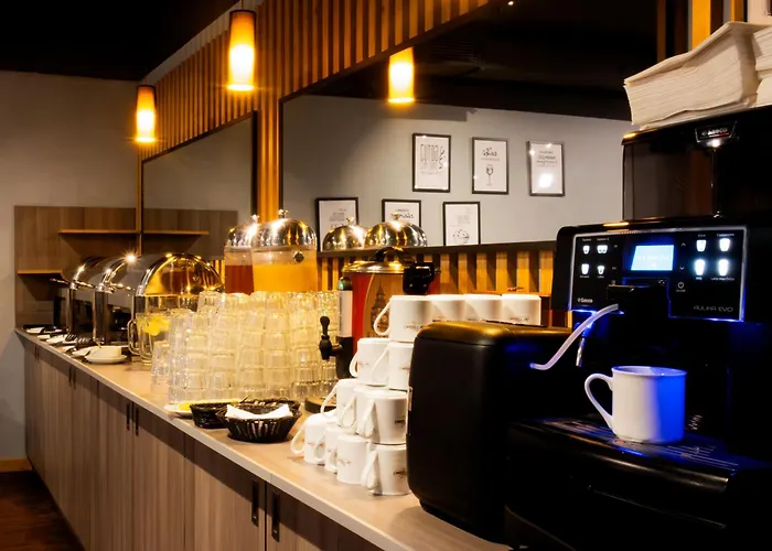 Hit & Aparthotel Warschau