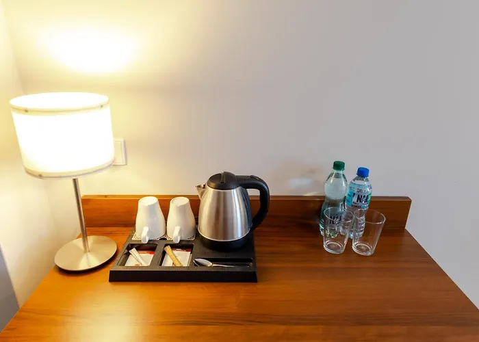 Hit & Aparthotel Warschau