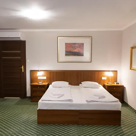 Hit & Варшава